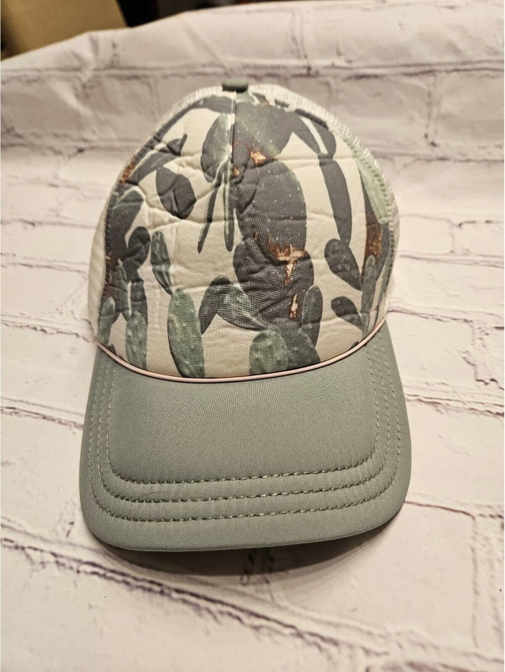 Lululemon Athletica Trucker Hat NWOT